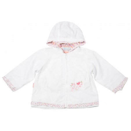 Бебешко яке за момиче в бяло